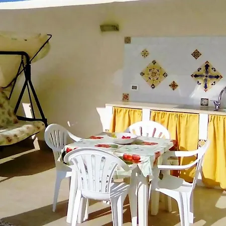 Appartement Bright In Alcamo: 100 M² With Sea View