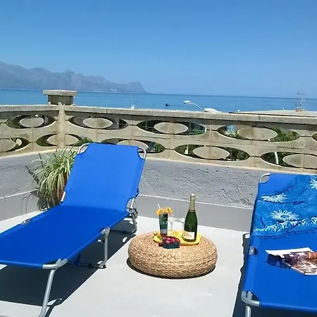 Bright In Alcamo: 100 M² With Sea View Appartement