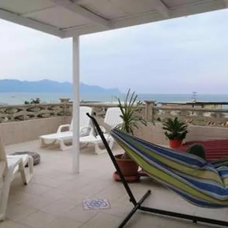 Bright In Alcamo: 100 M² With Sea View