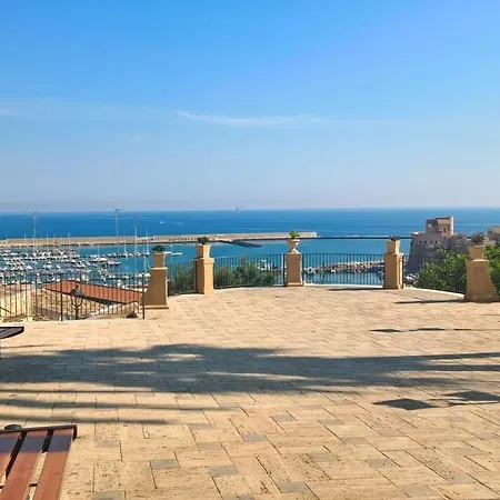 Bright In Alcamo: 100 M² With Sea View Appartement