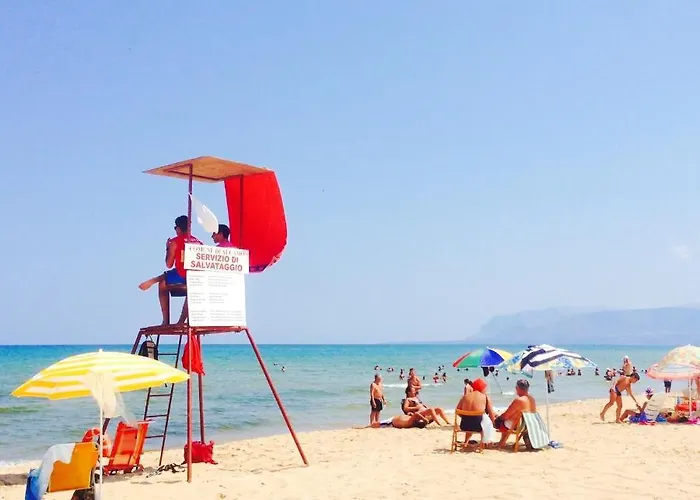 Bright In Alcamo: 100 M² With Sea View Appartement