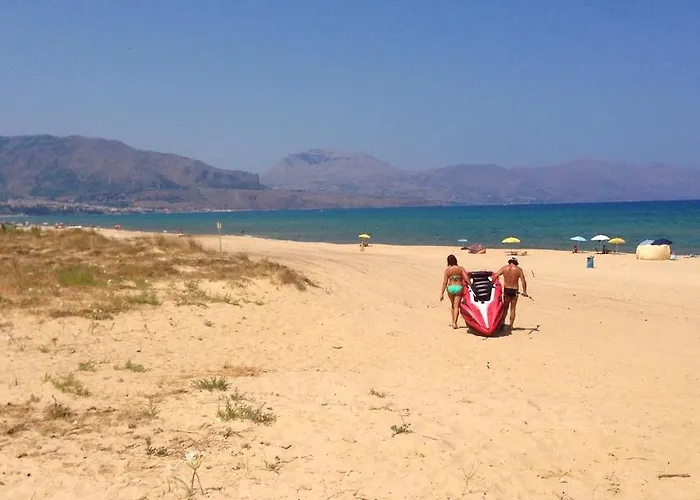 Bright In Alcamo: 100 M² With Sea View Appartement Alcamo